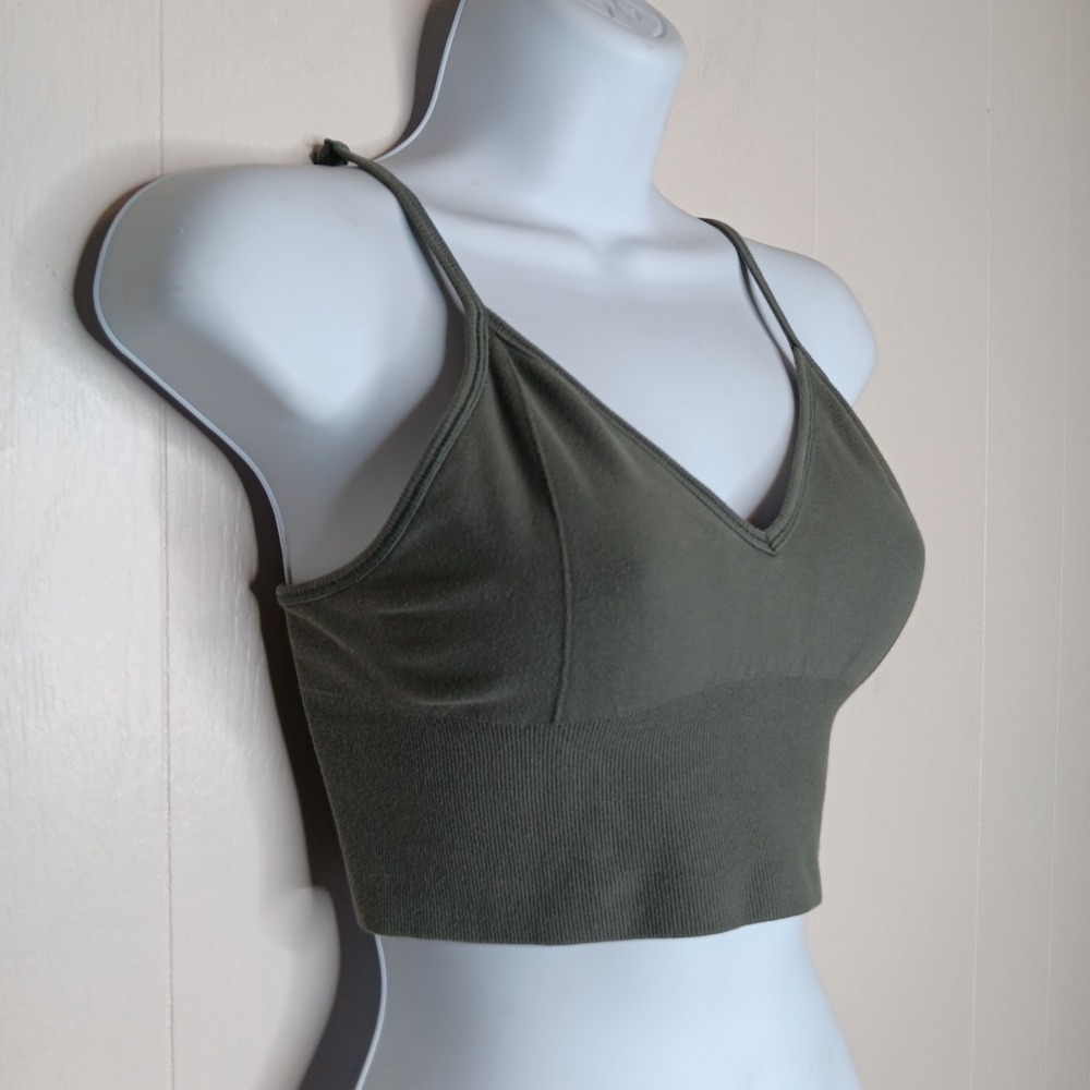 Alo Yoga Delight Bralette Sports Bra M Olive Green Longline Seamless Low Impact - Picture 3 of 7